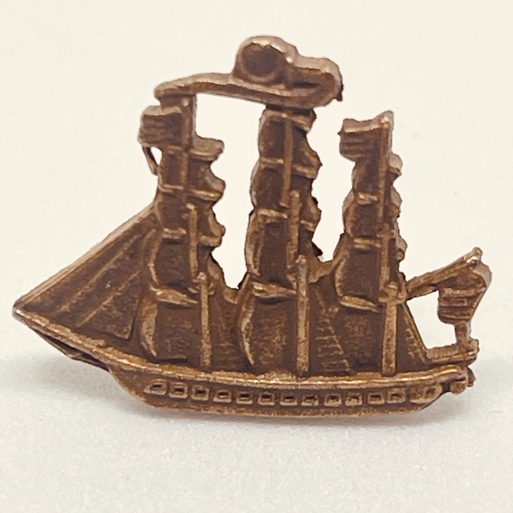 Vintage Bronze Tone Tall Ship With Sails Lapel Pin Pinback Nautical Sailing Boat